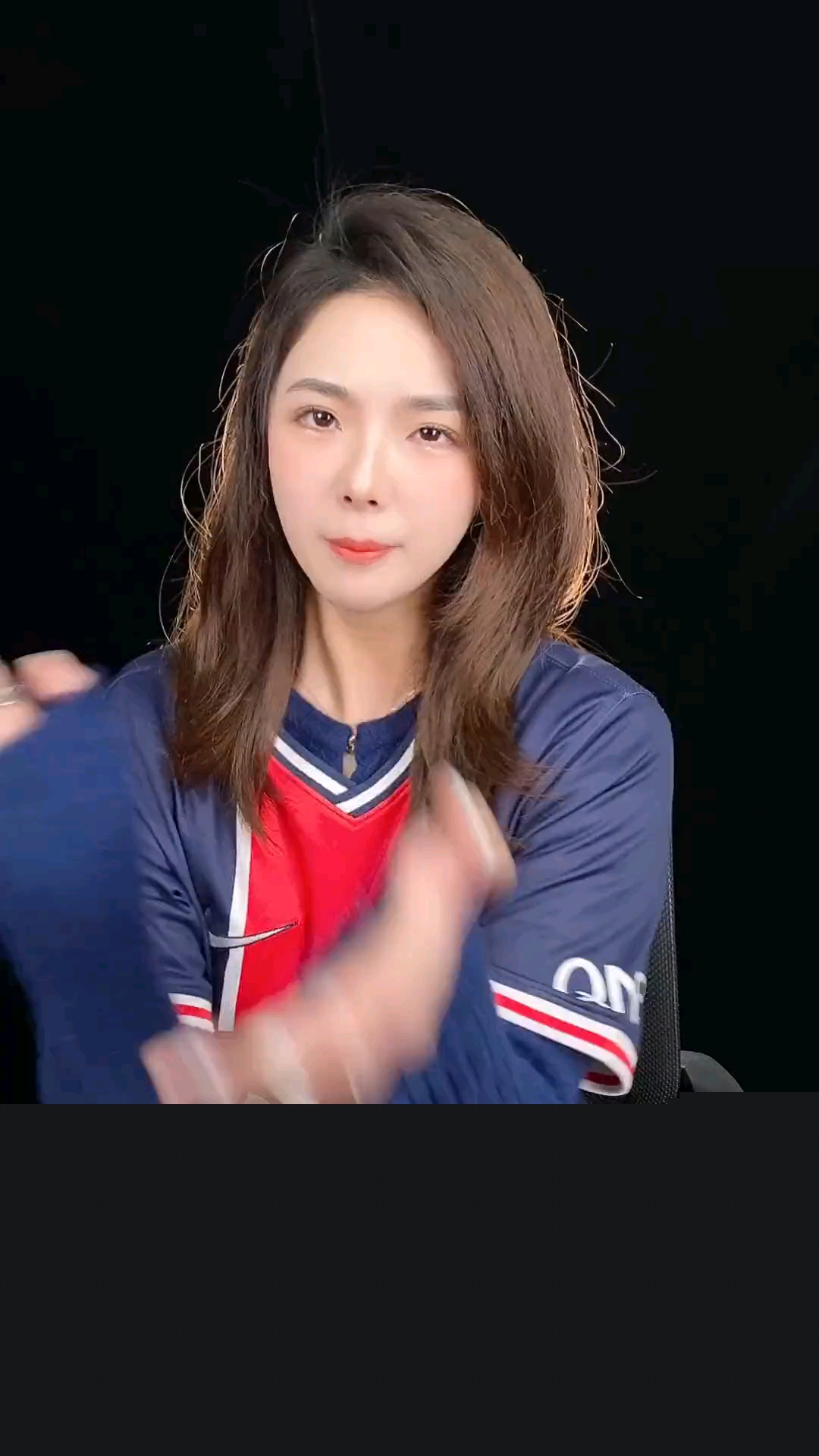 不仅